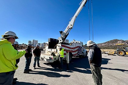 Crane-and-Rigging
